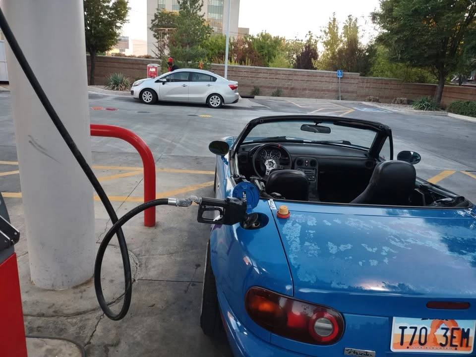 1991 Mazda NA MX-5 Miata - Image 6 of 7