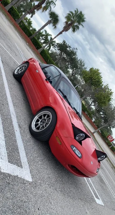 1991 Mazda NA MX-5 Miata - Image 2 of 4
