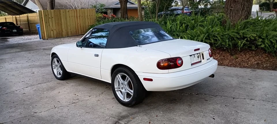 1991 Mazda NA MX-5 Miata - Image 8 of 19