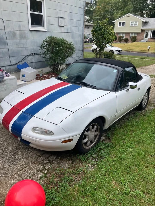 1991 Mazda NA MX-5 Miata - Image 2 of 4