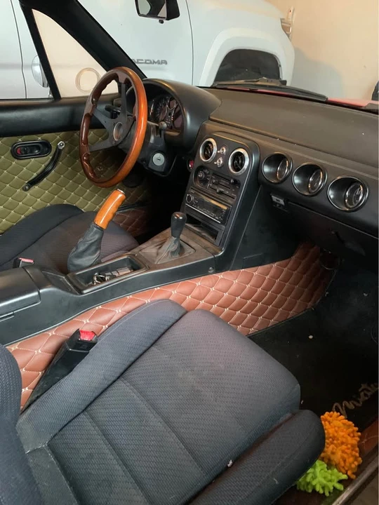 1991 Mazda NA MX-5 Miata - Image 4 of 8