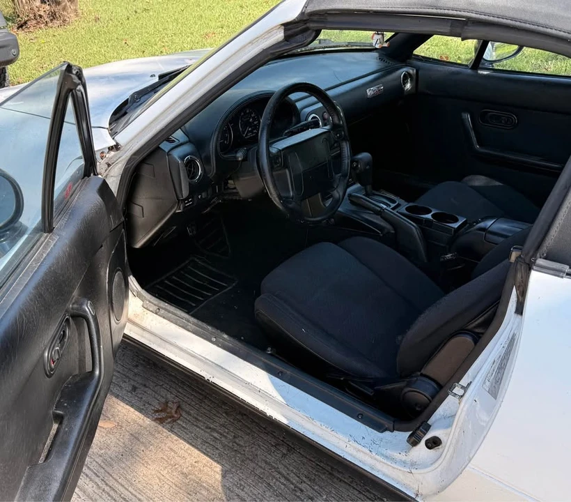 1991 Mazda NA MX-5 Miata - Image 5 of 20
