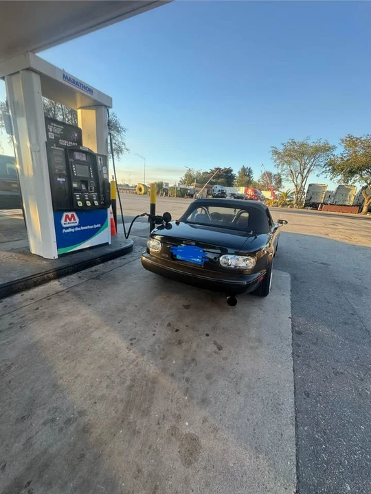 1991 Mazda NA MX-5 Miata - Image 4 of 9