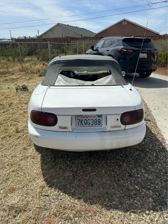 1991 Mazda NA MX-5 Miata - Image 2 of 4