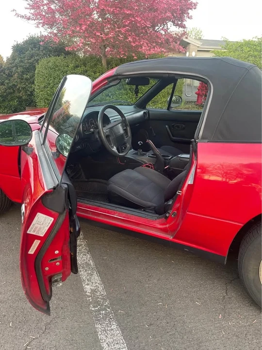 1991 Mazda NA MX-5 Miata - Image 9 of 9