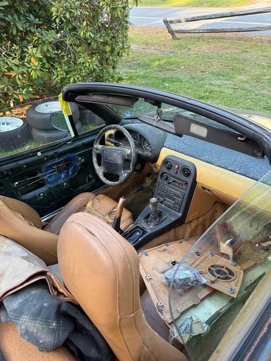 1991 Mazda NA MX-5 Miata - Image 5 of 10