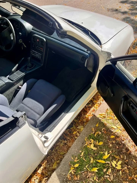 1991 Mazda NA MX-5 Miata - Image 12 of 14