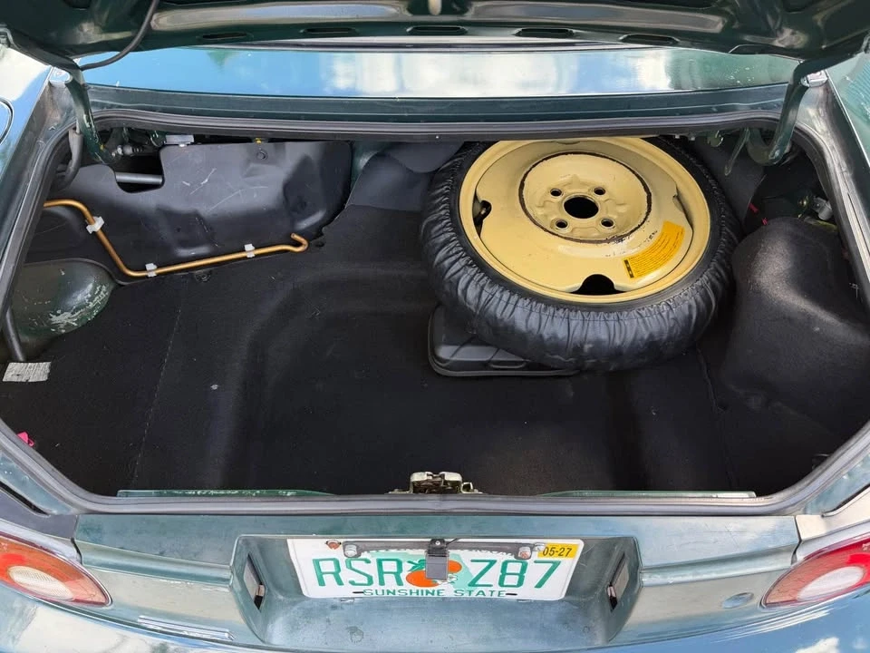 1991 Mazda NA MX-5 Miata - Image 4 of 8