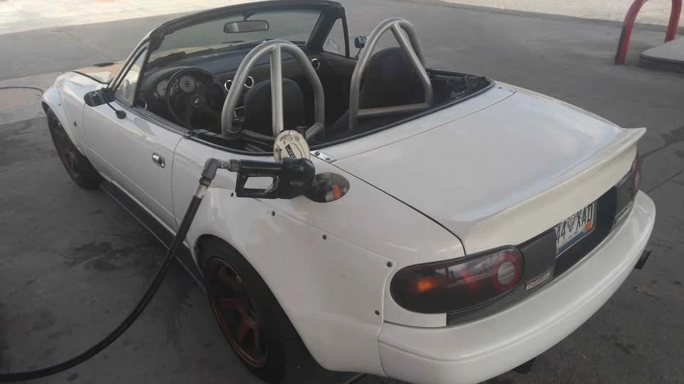 1991 Mazda NA MX-5 Miata - Image 4 of 10