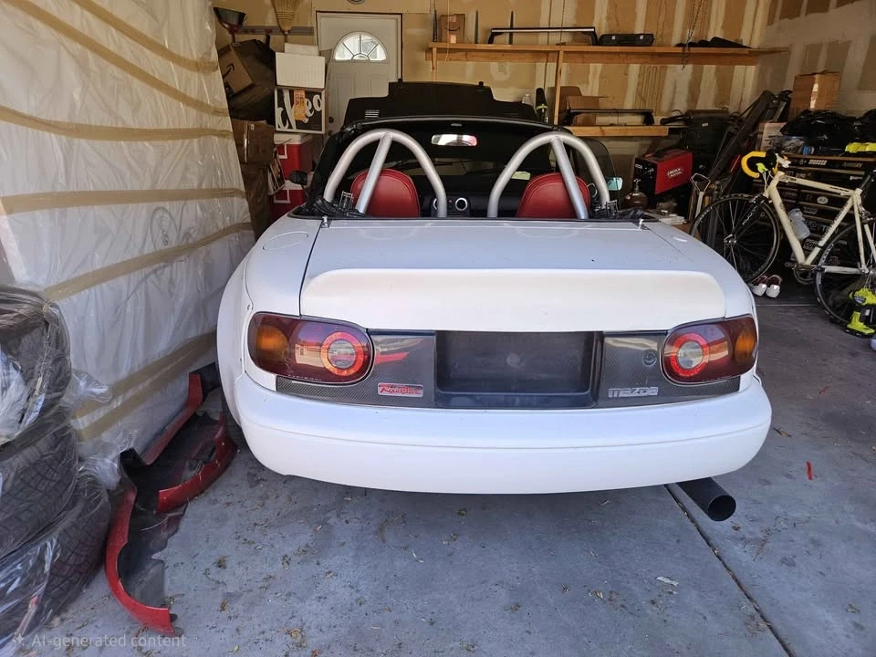 1991 Mazda NA MX-5 Miata - Image 5 of 10