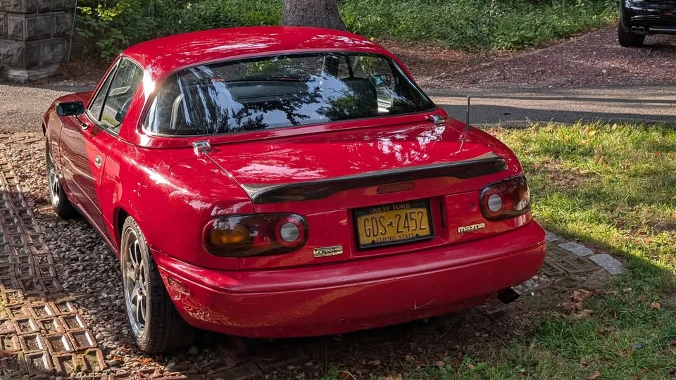1991 Mazda NA MX-5 Miata - Image 6 of 20