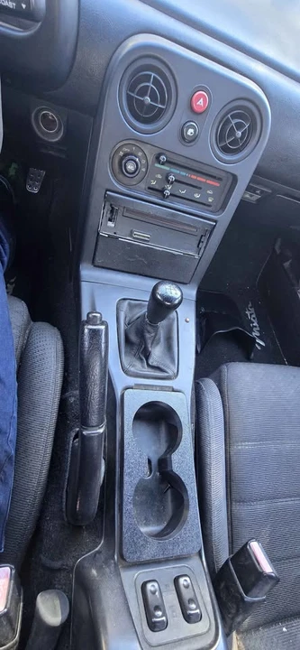 1991 Mazda NA MX-5 Miata - Image 5 of 8