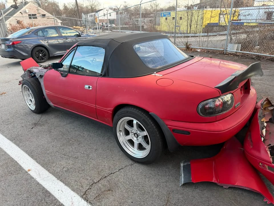 1991 Mazda NA MX-5 Miata - Image 6 of 7