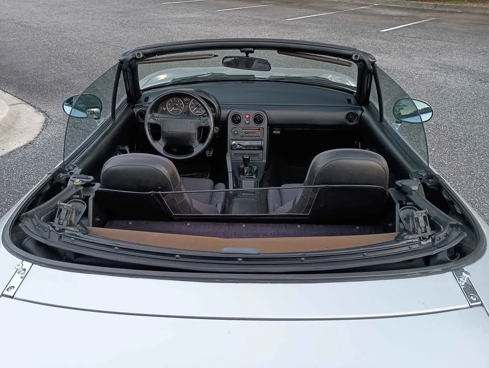 1991 Mazda NA MX-5 Miata - Image 10 of 10