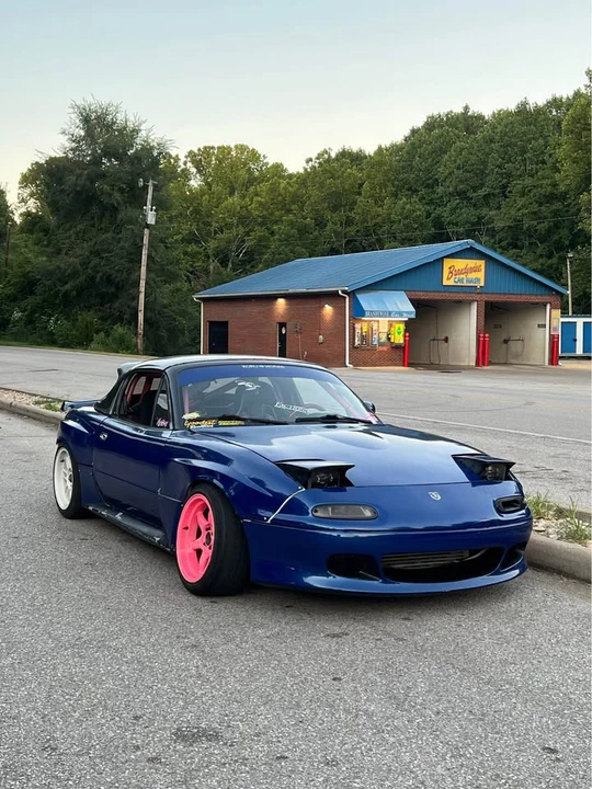 1991 Mazda NA MX-5 Miata - Image 9 of 10