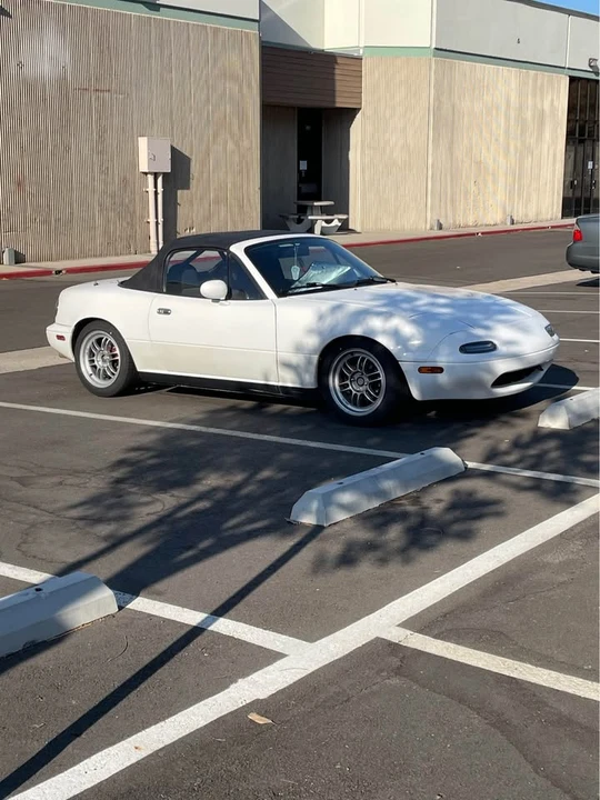 1991 Mazda NA MX-5 Miata - Image 10 of 12