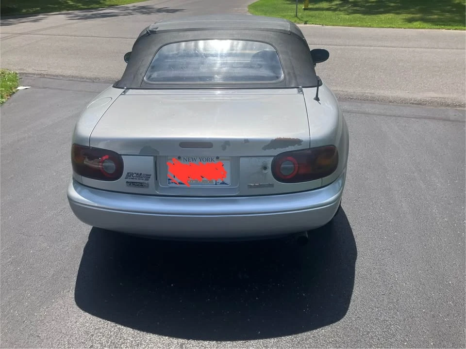 1991 Mazda NA MX-5 Miata - Image 6 of 11