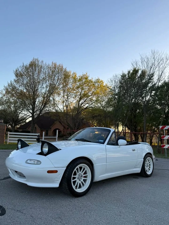 1991 Mazda NA MX-5 Miata - Image 15 of 17