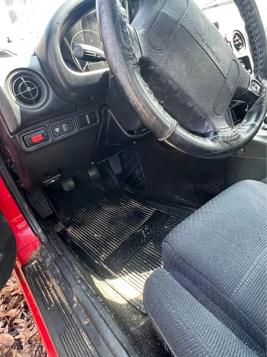 1991 Mazda NA MX-5 Miata - Image 9 of 11