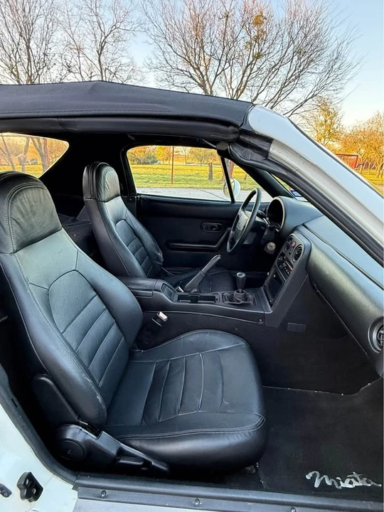 1991 Mazda NA MX-5 Miata - Image 10 of 17