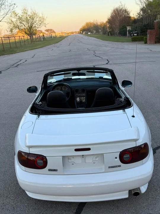 1991 Mazda NA MX-5 Miata - Image 17 of 17