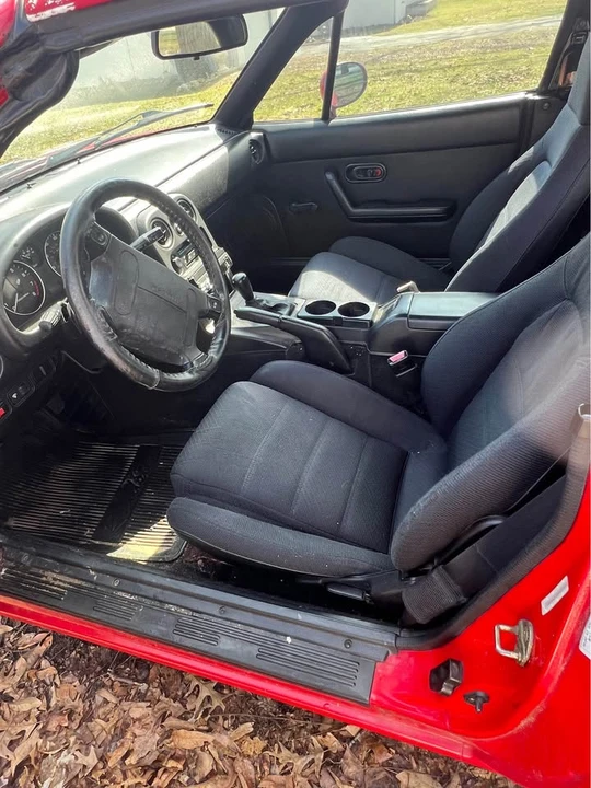 1991 Mazda NA MX-5 Miata - Image 8 of 11
