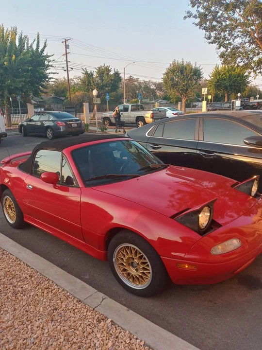 1991 Mazda NA MX-5 Miata - Image 2 of 5