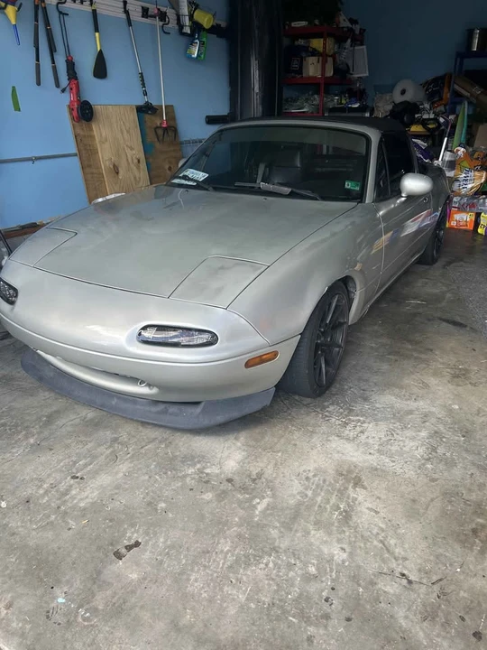 1991 Mazda NA MX-5 Miata - Image 2 of 8