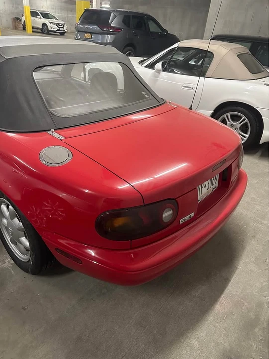 1991 Mazda NA MX-5 Miata - Image 5 of 5