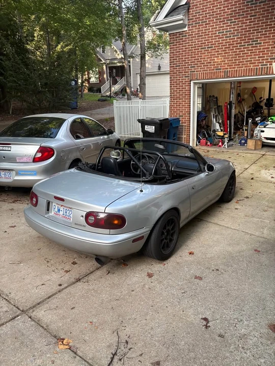 1991 Mazda NA MX-5 Miata - Image 2 of 5