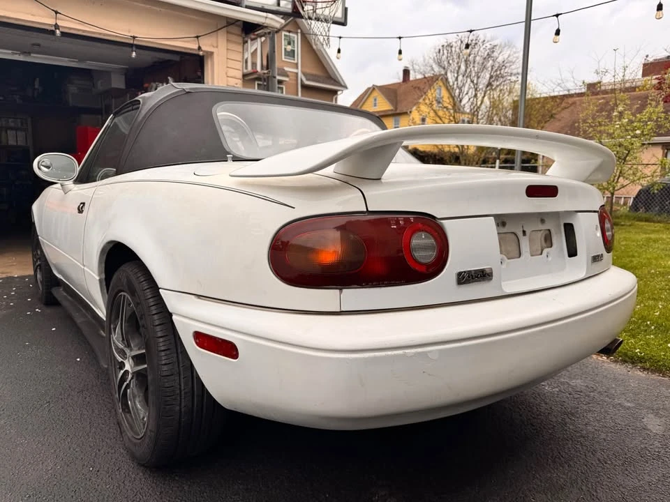 1991 Mazda NA MX-5 Miata - Image 7 of 16