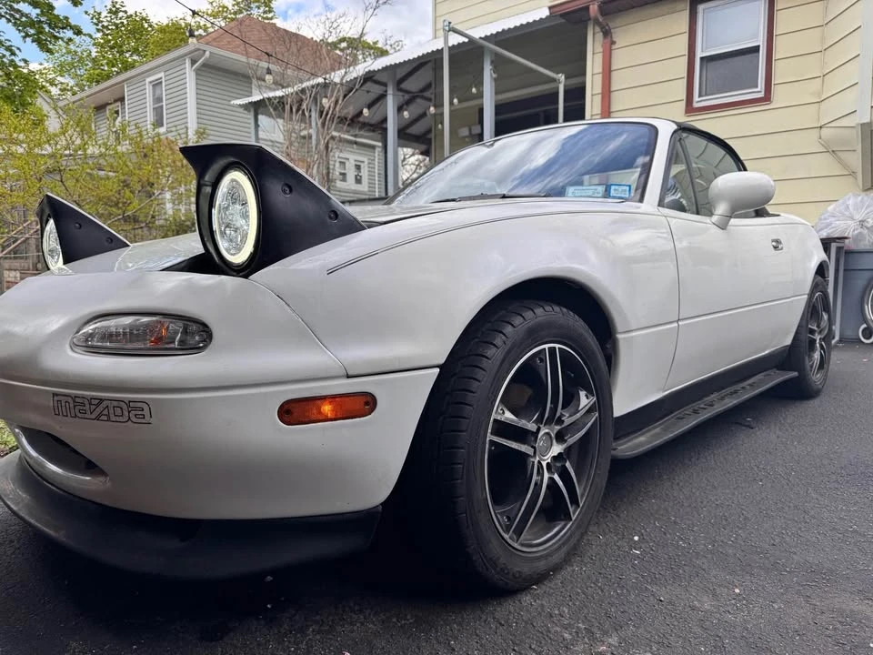 1991 Mazda NA MX-5 Miata - Image 9 of 16