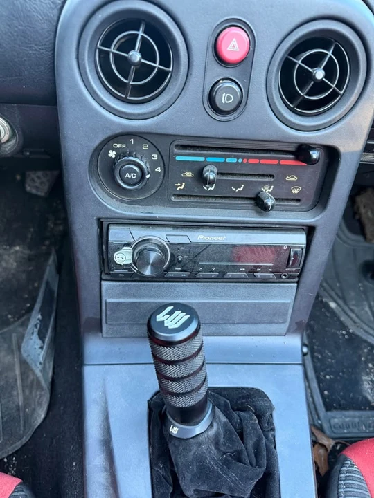 1991 Mazda NA MX-5 Miata - Image 10 of 10