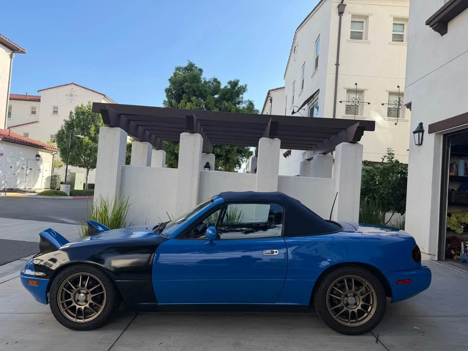 1991 Mazda NA MX-5 Miata - Image 2 of 4