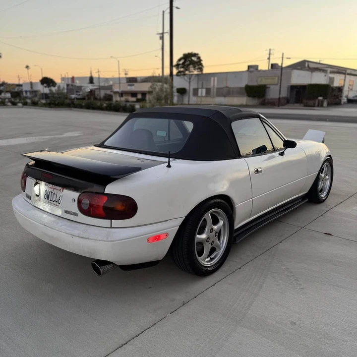 1991 Mazda NA MX-5 Miata - Image 4 of 17