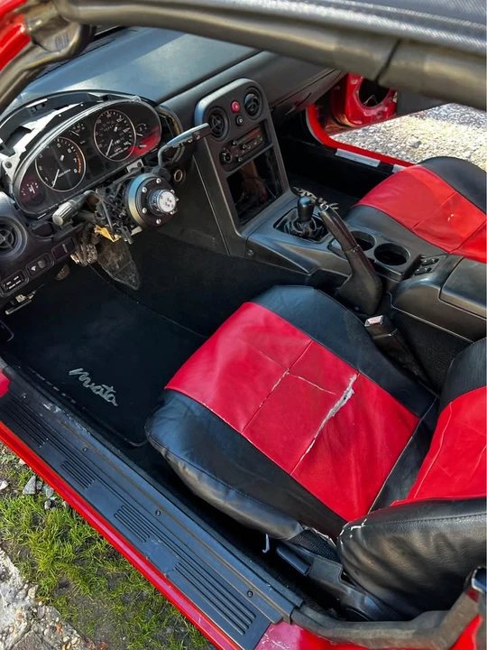 1991 Mazda NA MX-5 Miata - Image 5 of 15