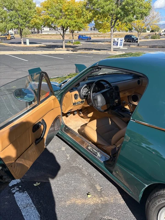 1991 Mazda NA MX-5 Miata - Image 5 of 9