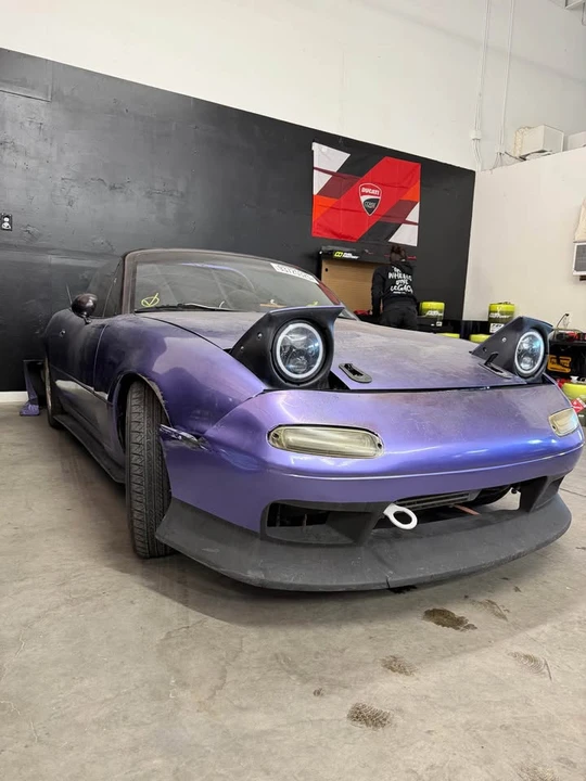 1991 Mazda NA MX-5 Miata - Image 2 of 8