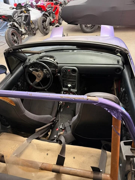 1991 Mazda NA MX-5 Miata - Image 5 of 8