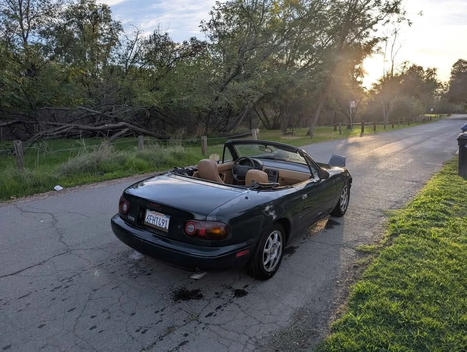 1991 Mazda NA MX-5 Miata - Image 2 of 9