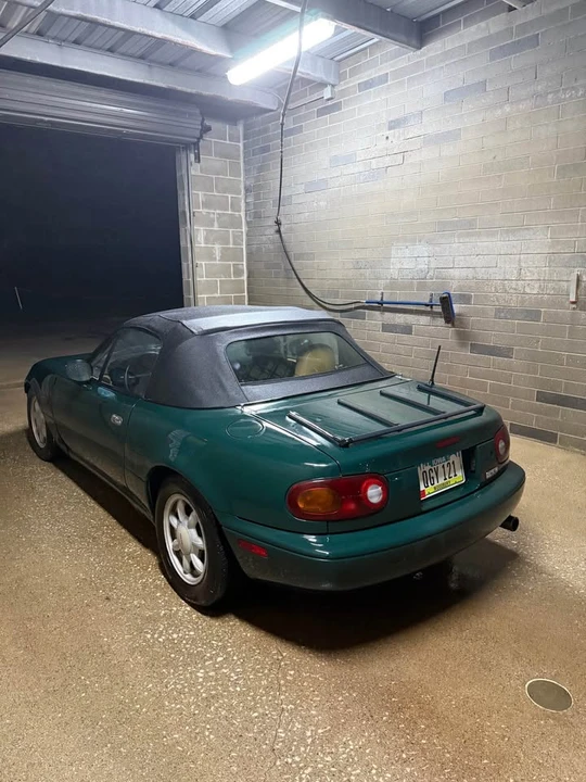 1991 Mazda NA MX-5 Miata - Image 4 of 6
