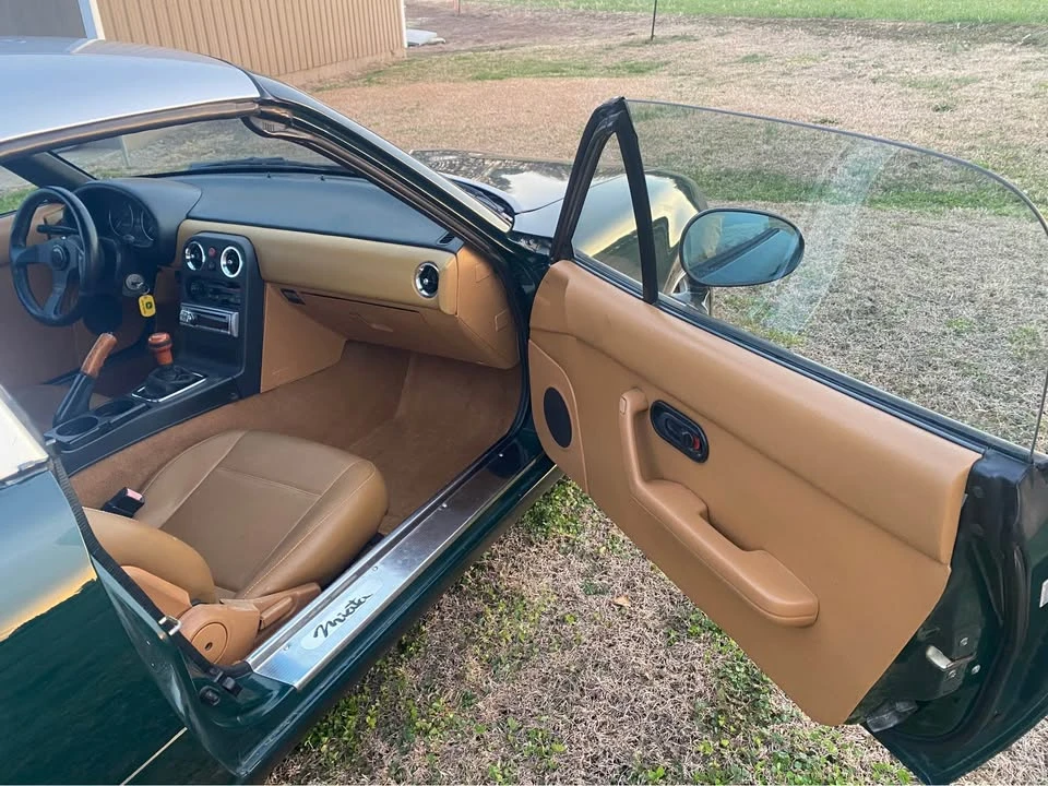 1991 Mazda NA MX-5 Miata - Image 5 of 15