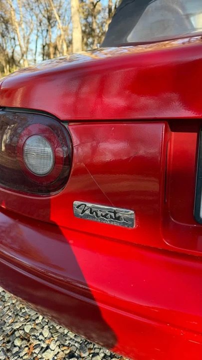 1991 Mazda NA MX-5 Miata - Image 18 of 19
