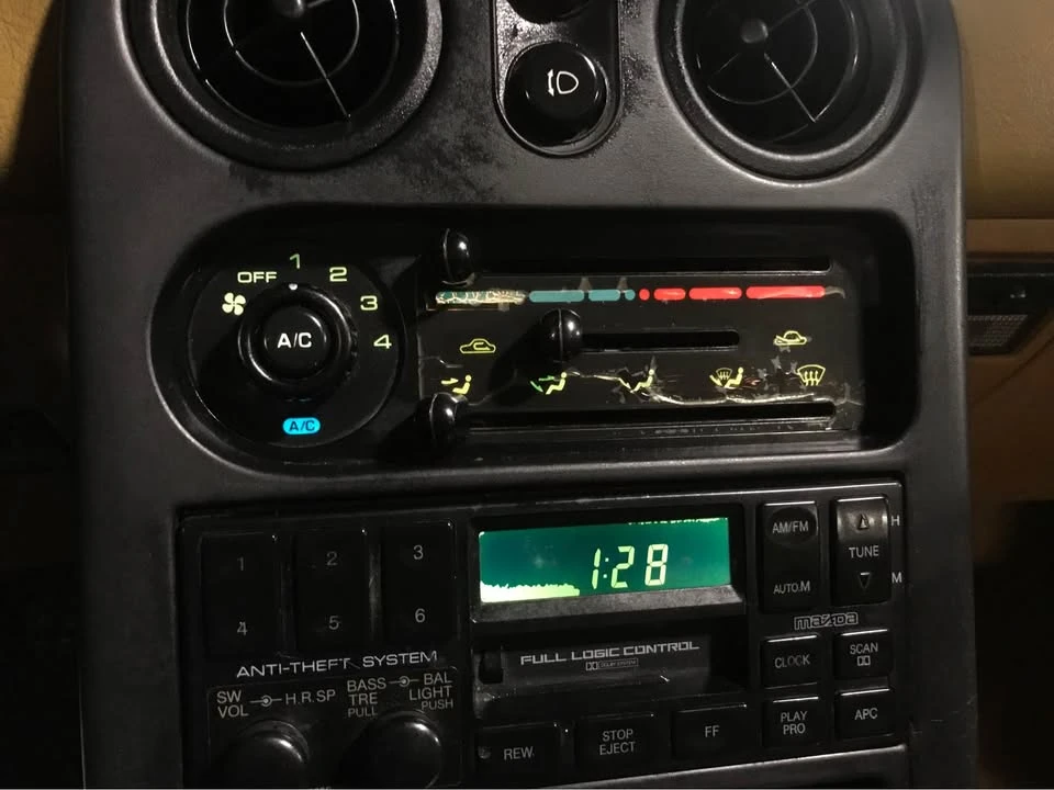 1991 Mazda NA MX-5 Miata - Image 12 of 14