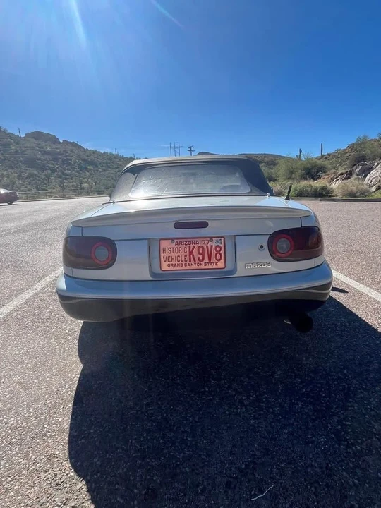 1991 Mazda NA MX-5 Miata - Image 4 of 10