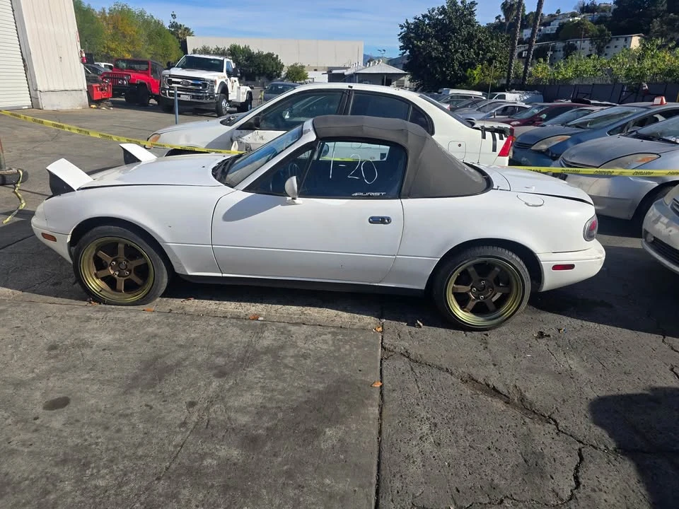 1991 Mazda NA MX-5 Miata - Image 3 of 4