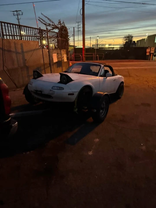 1991 Mazda NA MX-5 Miata - Image 4 of 4