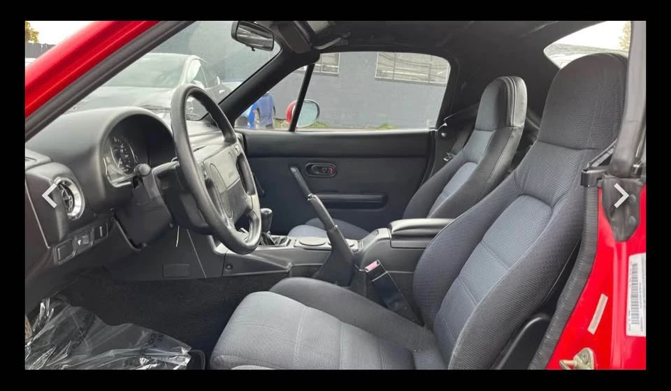1991 Mazda NA MX-5 Miata - Image 6 of 10