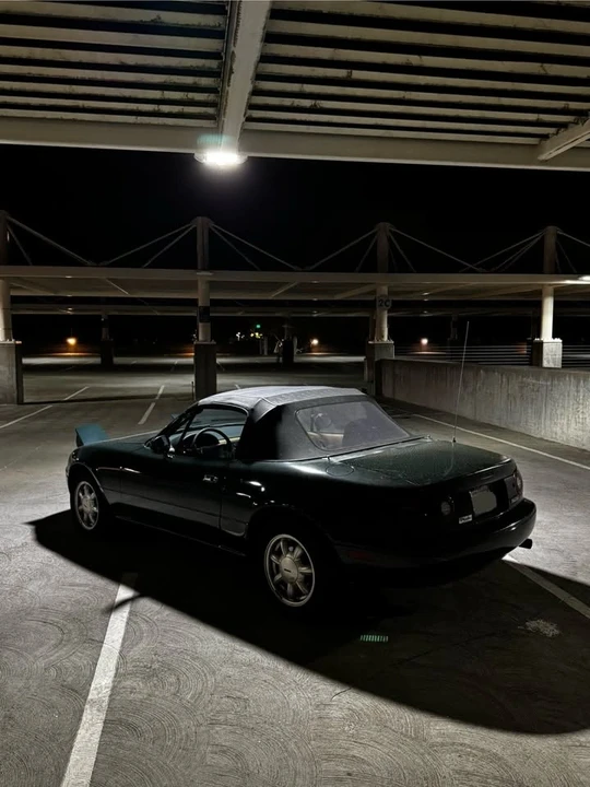1991 Mazda NA MX-5 Miata - Image 8 of 17