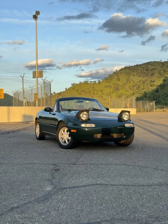 1991 Mazda NA MX-5 Miata - Image 2 of 17
